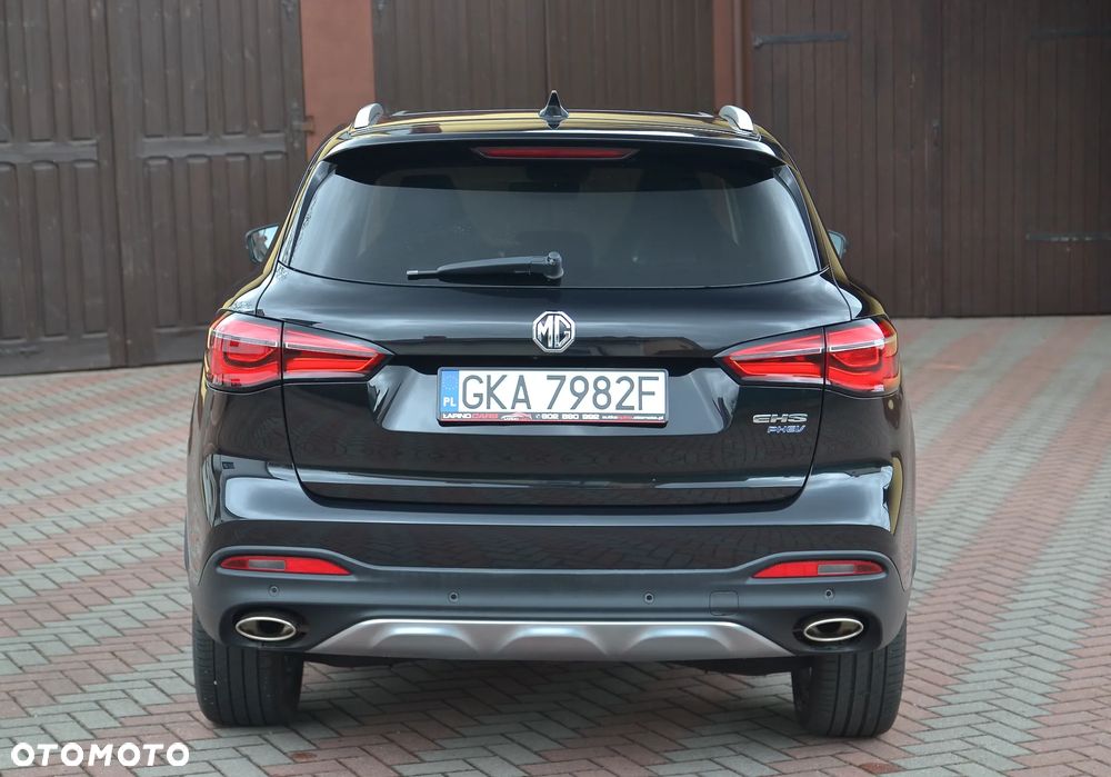 MG EHS Luxury - 6