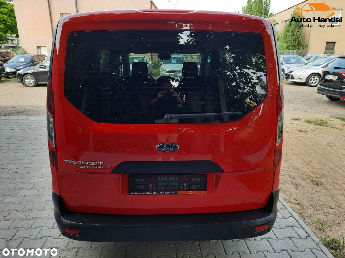 Ford Transit Connect - 8