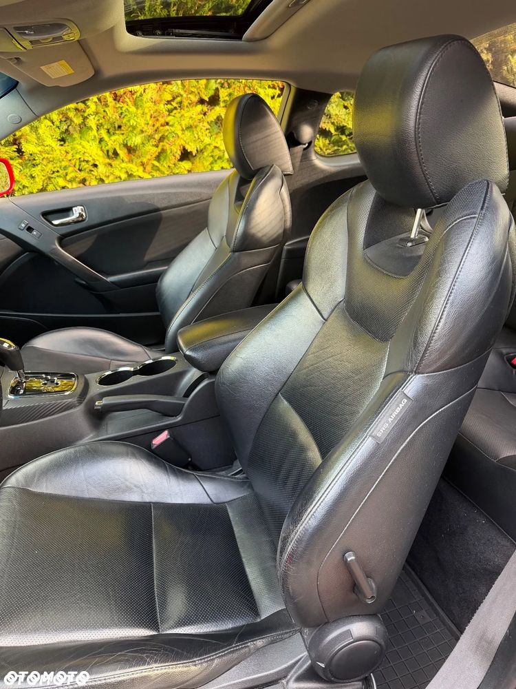 Hyundai Genesis - 13