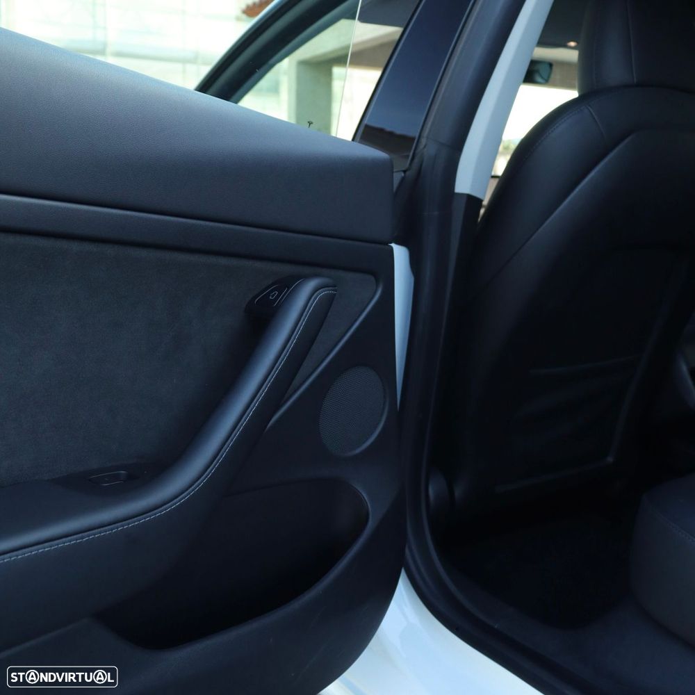 Tesla Model 3 Long-Range Dual Motor AWD - 21