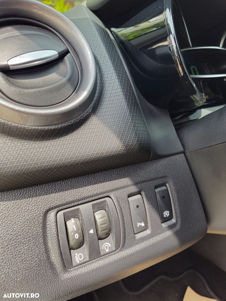 Renault Clio III 1.5dCi Night&Day - 10