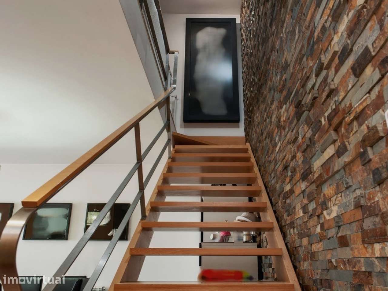 Apartamento T2 Duplex com varanda e garagem Porto - Grande imagem: 3/29
