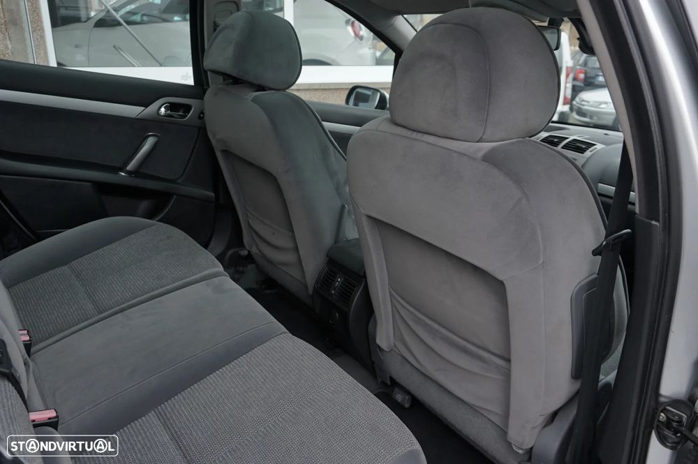 Peugeot 407 SW 1.6 HDi Premium - 19