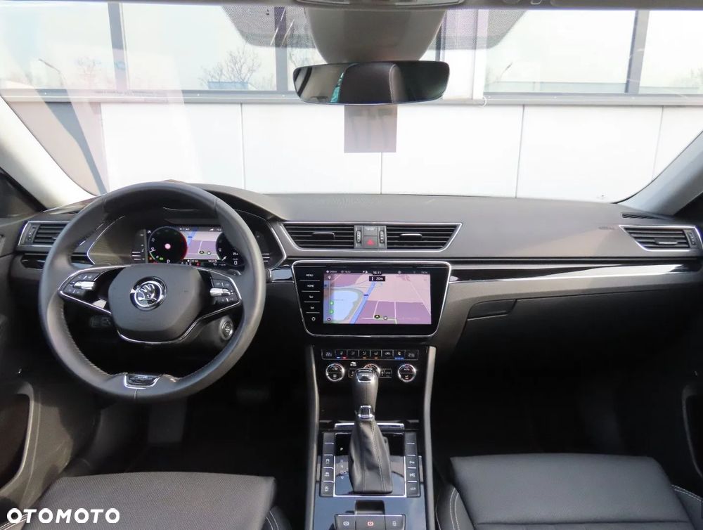 Skoda Superb 2.0 TDI SCR 4x4 L&K DSG - 12