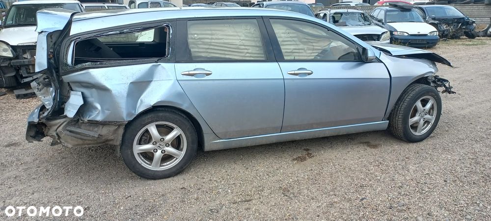Honda Accord VII 2.0 I-VTEC 04R drzwi prawe przednie tylne kompletne B522M - 1