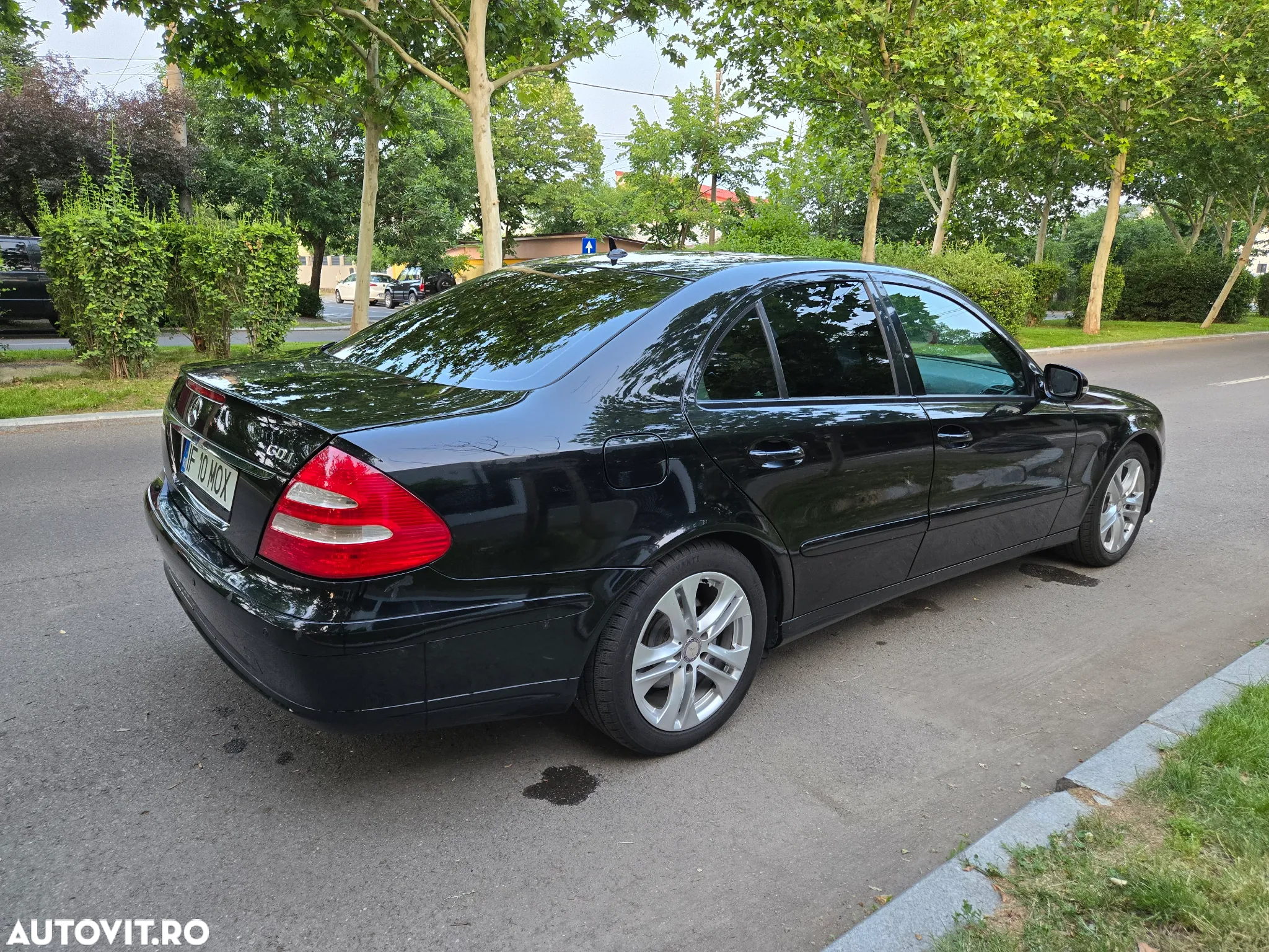 Mercedes-Benz E 220 CDI Estate - 6