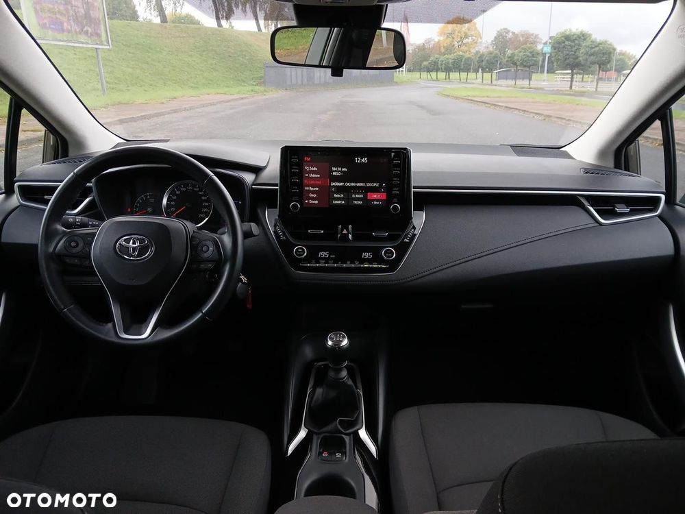 Toyota Corolla - 21