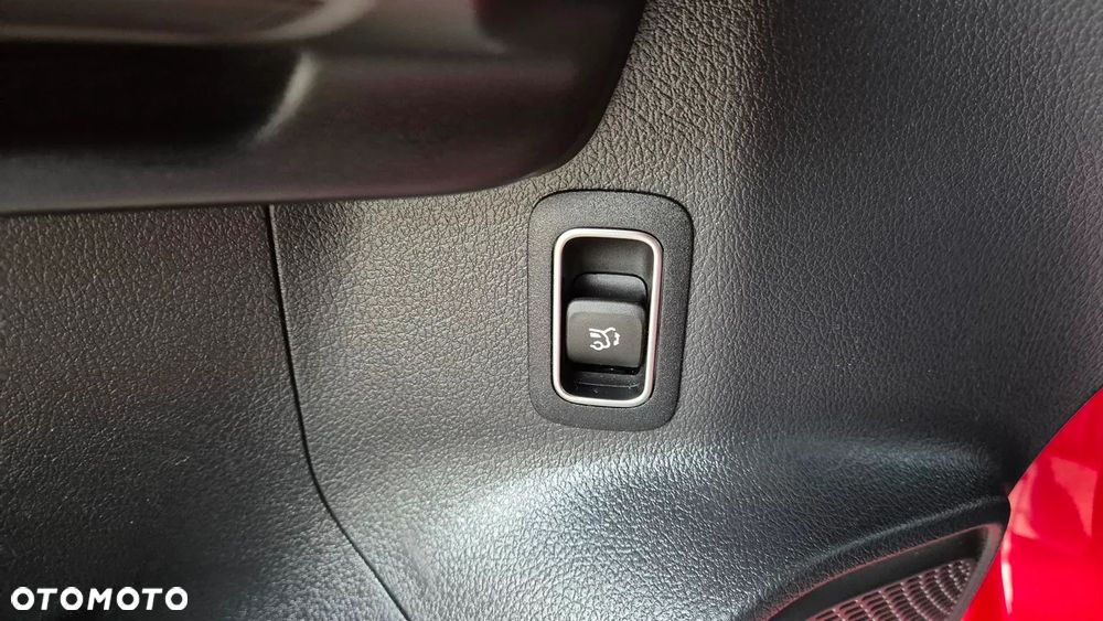 Mercedes-Benz Klasa B 180 Progressive 7G-DCT - 13