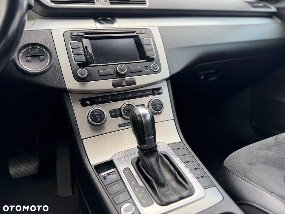 Volkswagen Passat 1.4 TSI DSG BlueMotion Technology Highline - 10