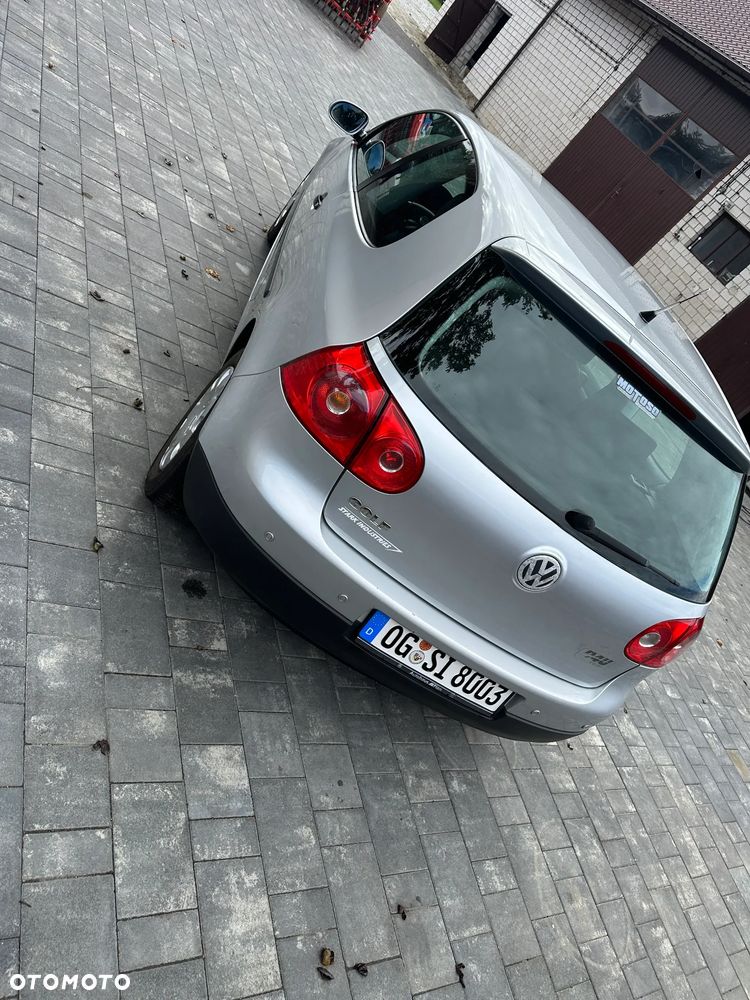 Volkswagen Golf - 8