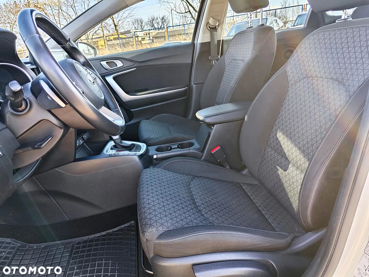 Kia Ceed 1.6 CRDi SCR M DCT - 7