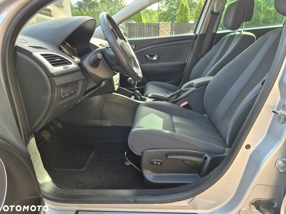 Renault Megane 1.6 16V Expression Euro5 - 38