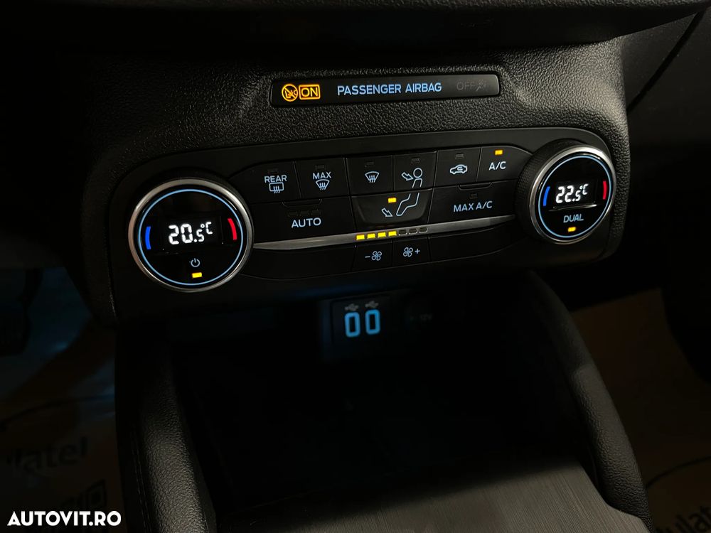 Ford Focus 1.5 EcoBlue Titanium - 21