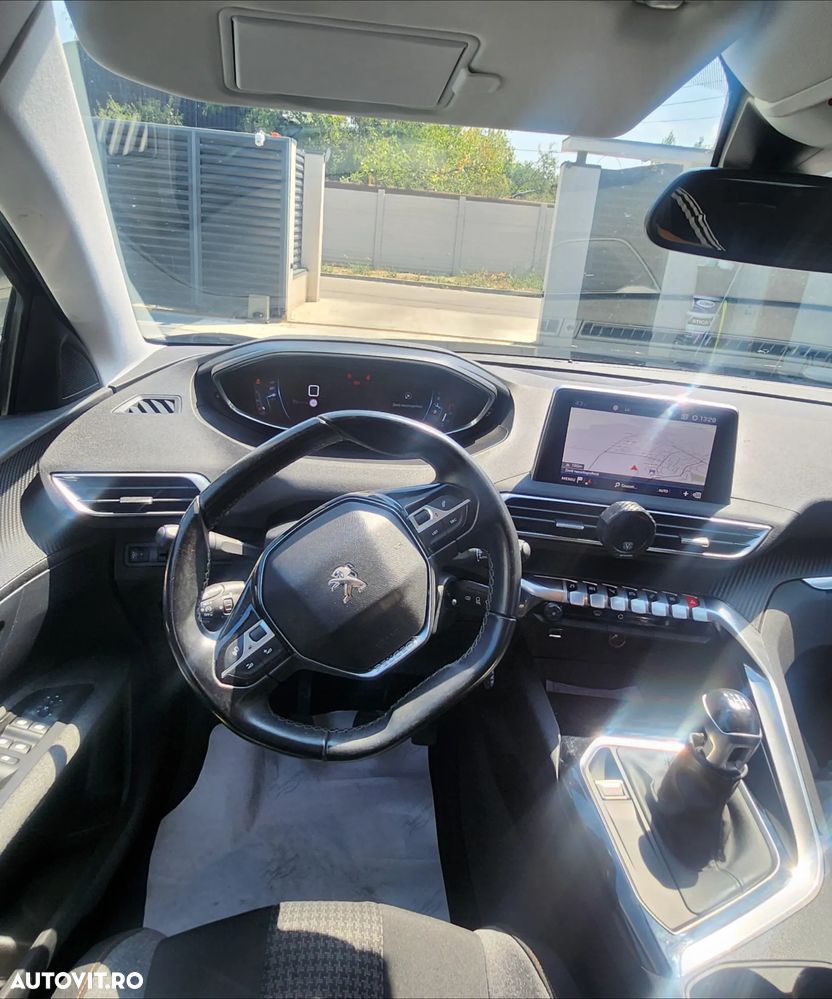 Peugeot 3008 1.5 BlueHDI 130 EAT8 Allure Pack - 25