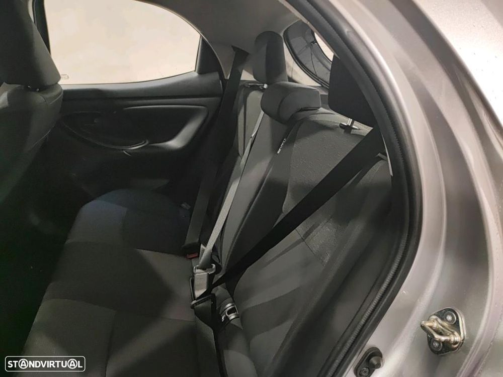 Toyota Yaris 1.0 VVT-i Comfort - 10