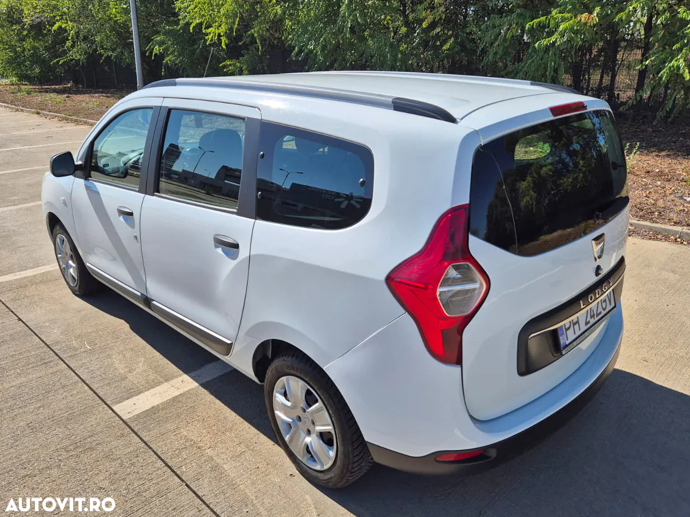 Dacia Lodgy 1.5 Blue dCi Laureate - 16