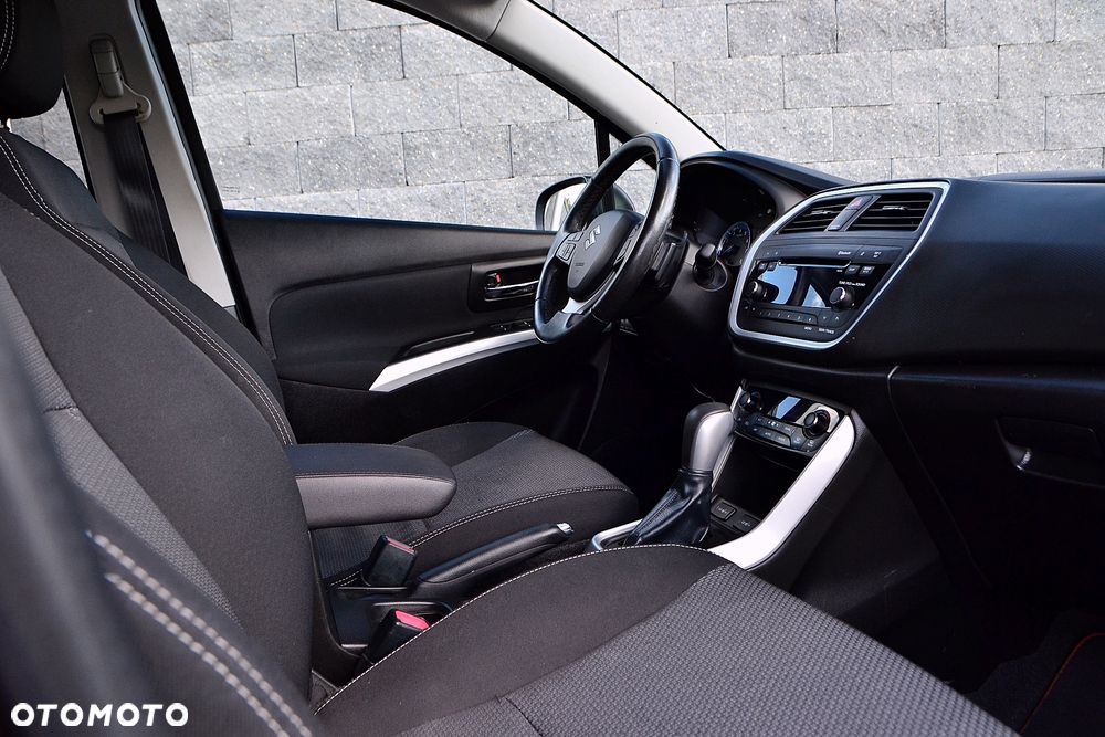 Suzuki SX4 S-Cross 1.6 VVT CVT 4x2 Comfort+ - 13