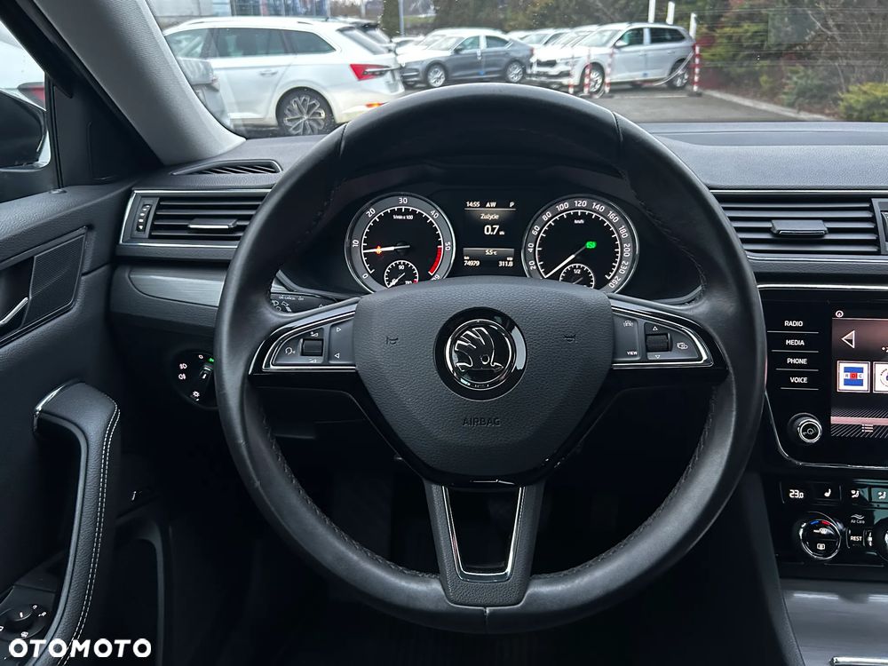 Skoda Superb 2.0 TDI SCR Style DSG - 26