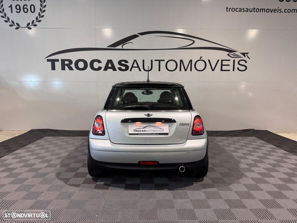 MINI 3 Portas Cooper D - 32