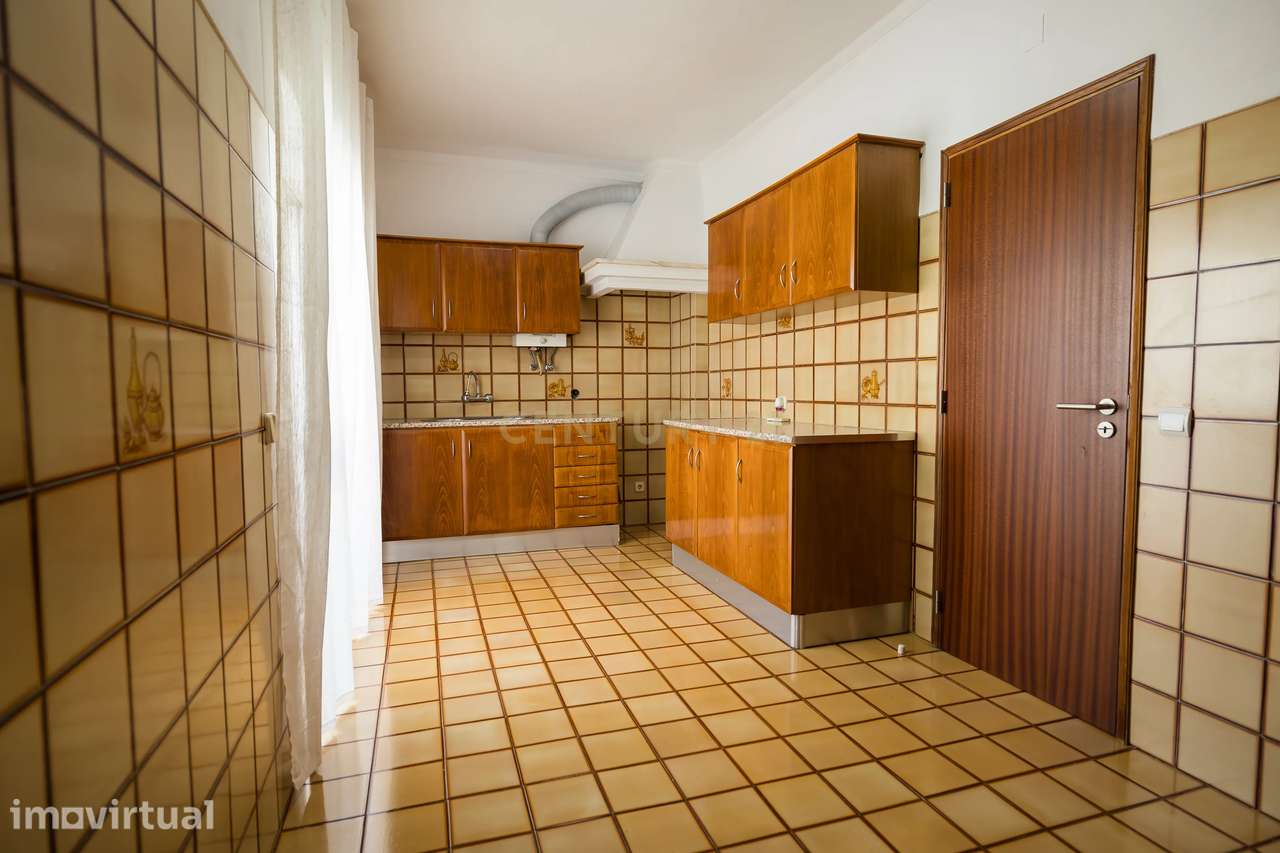 Apartamento com 1 quarto | São Brás de Alportel | Excelente potencial - Grande imagem: 5/26