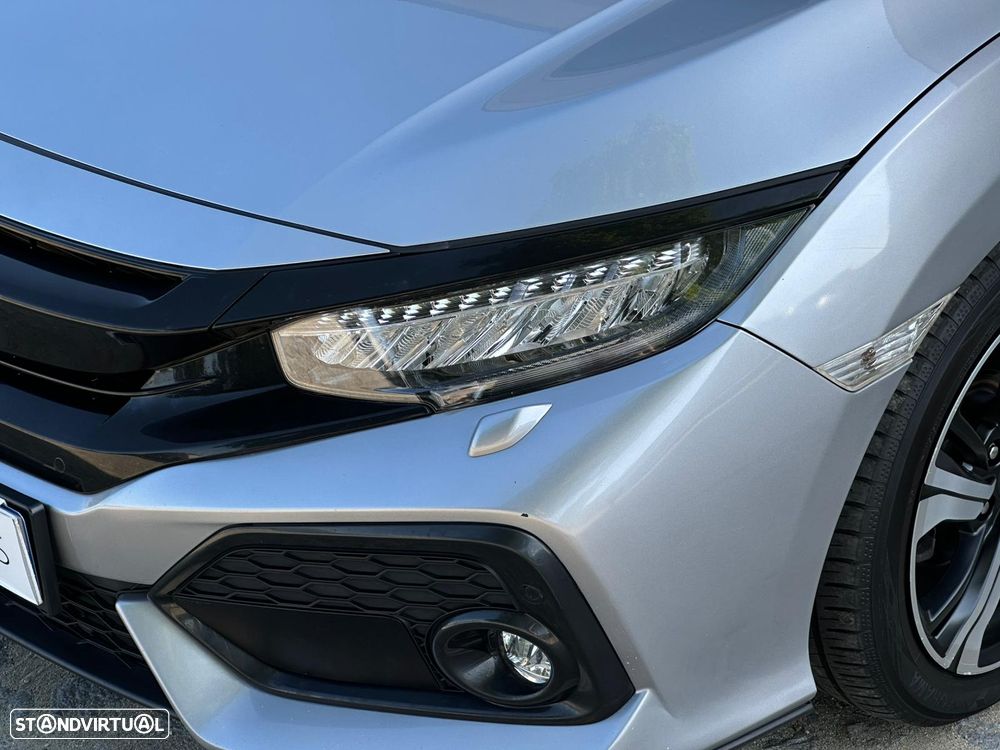 Honda Civic 1.0 i-VTEC Turbo CVT Elegance - 18