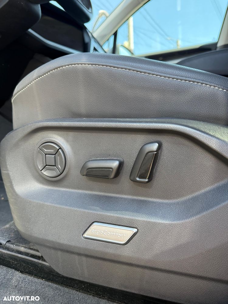 Volkswagen Touareg V6 TDI Elegance - 9