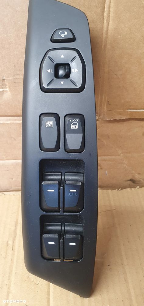 Przełącznik panel sterowania szyb lusterek Hyundai ix35 93570-2Y8209P - 5