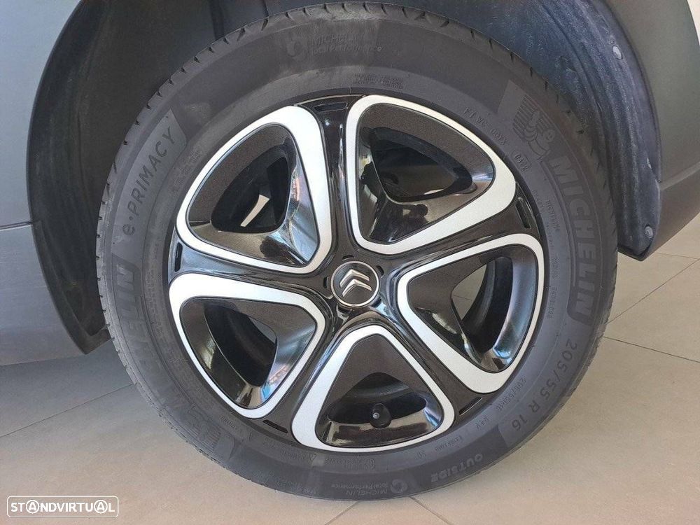 Citroën C3 1.2 PureTech Shine - 14