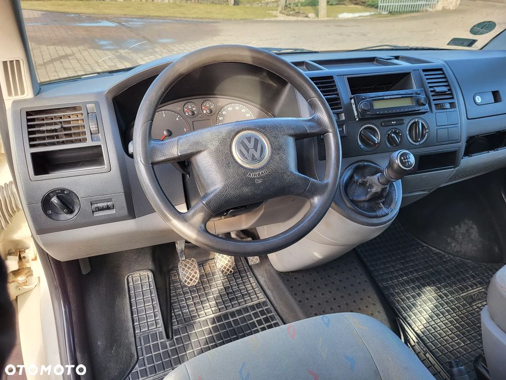 Volkswagen Transporter Shuttle L1 - 15