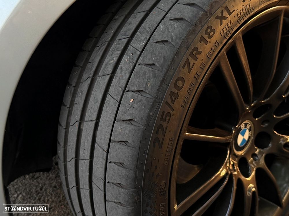 BMW 120 d Limited Edition Lifestyle c/ M Sport Pack - 11
