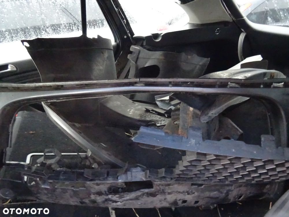 Volkswagen Golf 6 benzyna 1.4 CAX lakier(LD7X) na części drzwi zderzak klapa fotel - 10