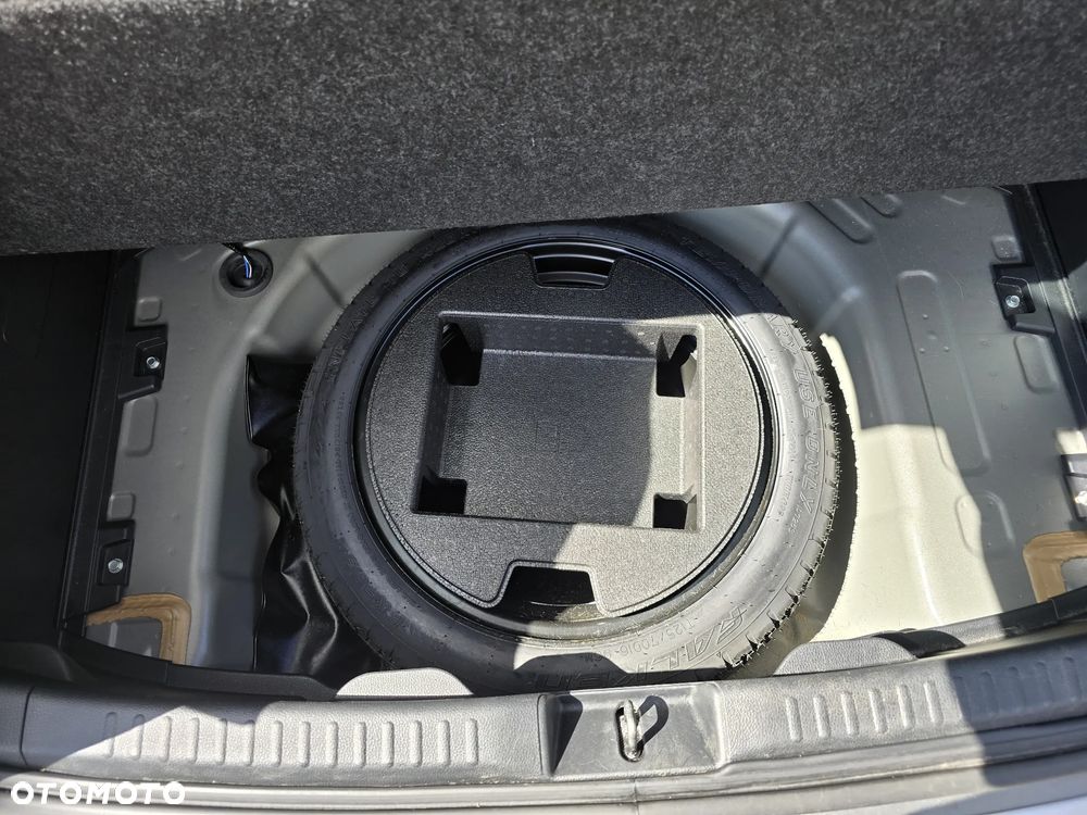Toyota Yaris - 8
