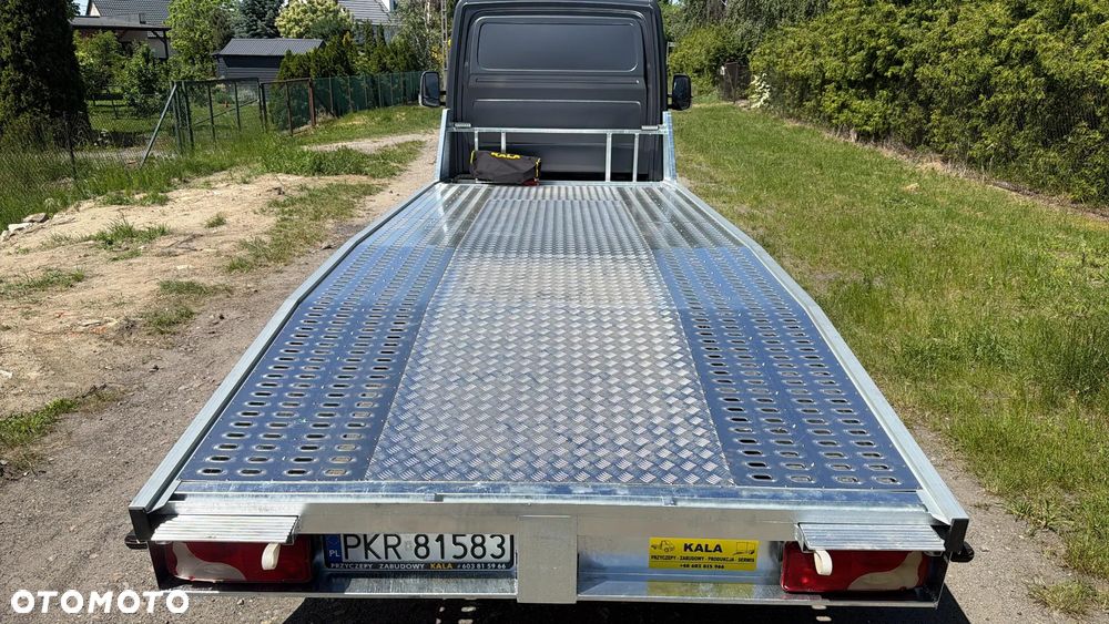 Mercedes-Benz Sprinter - 15