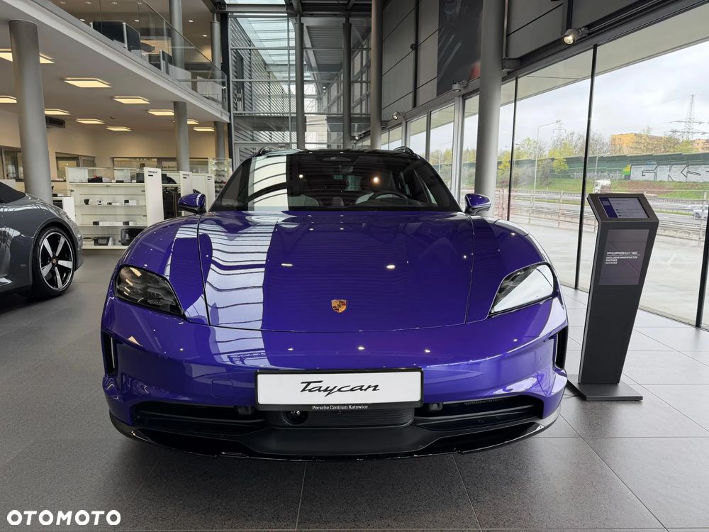 Porsche Taycan - 3