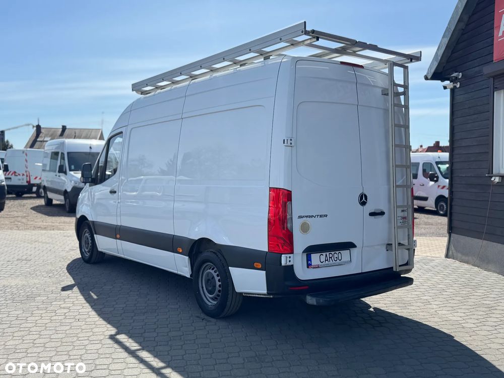 Mercedes-Benz SPRINTER - 4