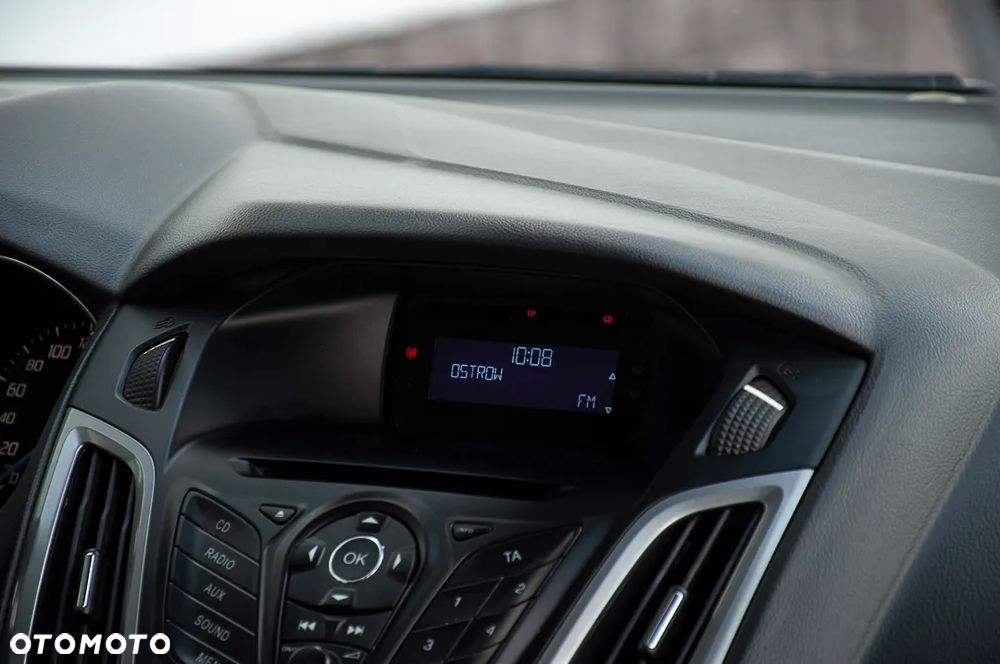 Ford Focus 1.6 TDCi DPF Champions Edition - 38
