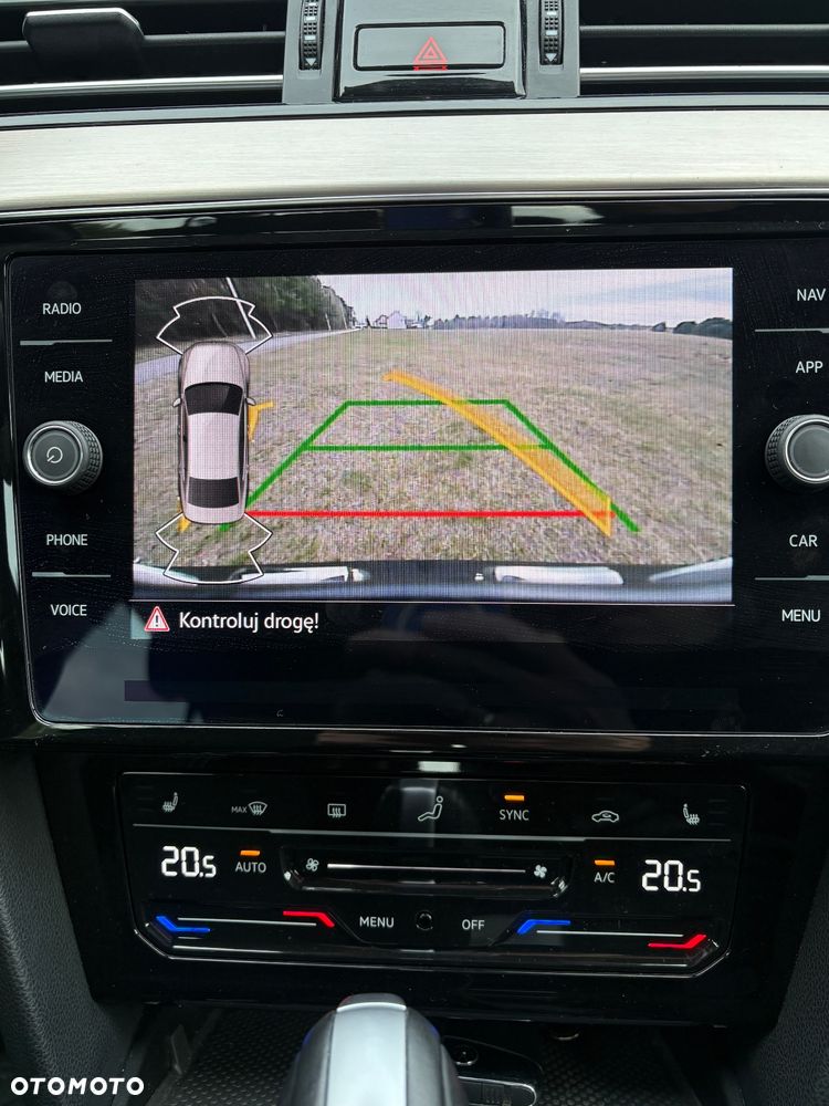 Volkswagen Passat 2.0 TSI Elegance DSG - 17