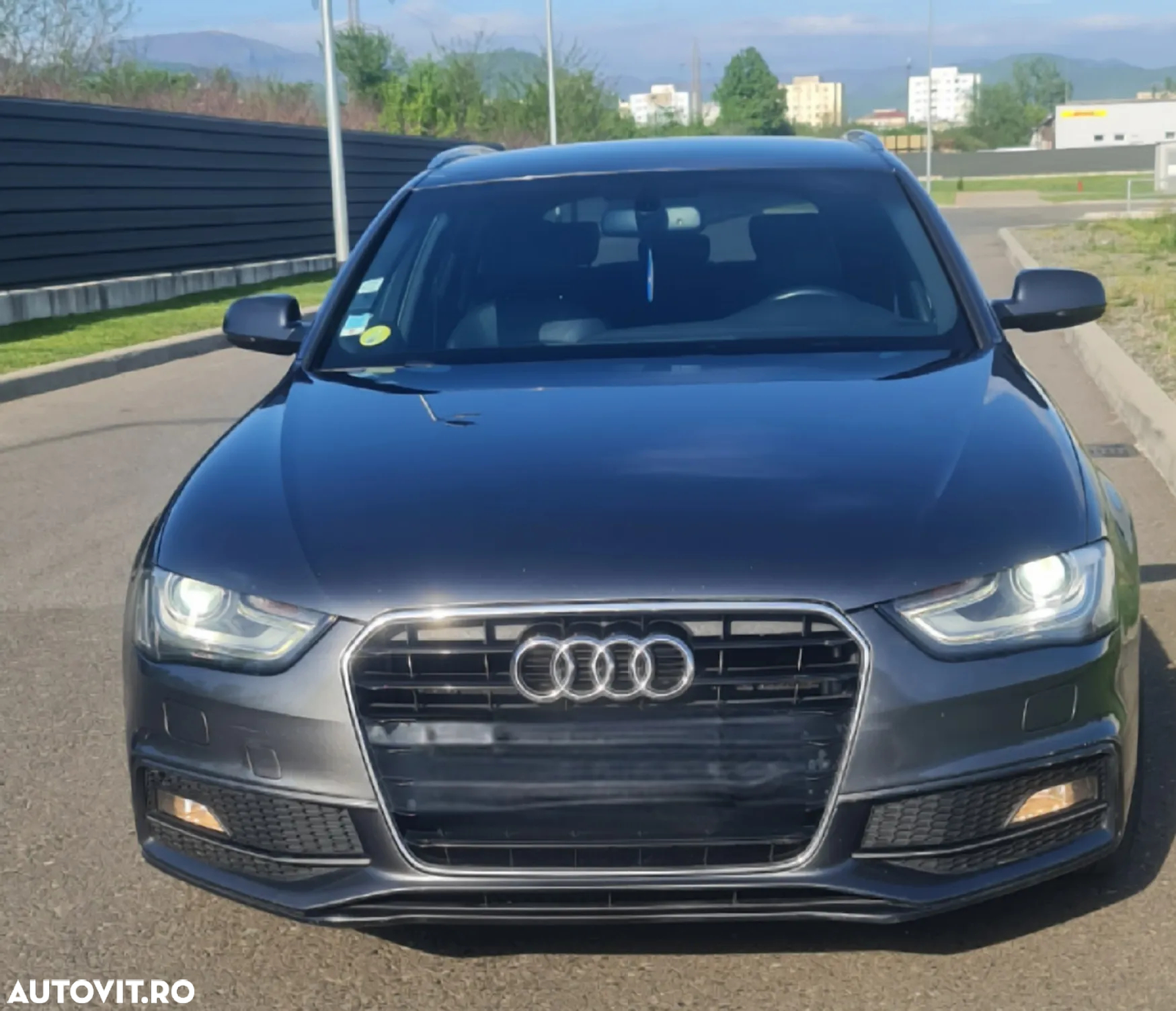 Audi A4 Avant 2.0 TDI DPF clean diesel multitronic S line Sportpaket - 5