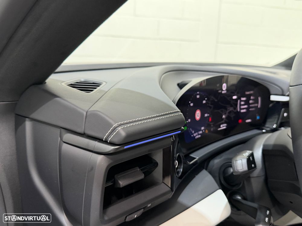 Porsche Macan Electric Turbo - 31