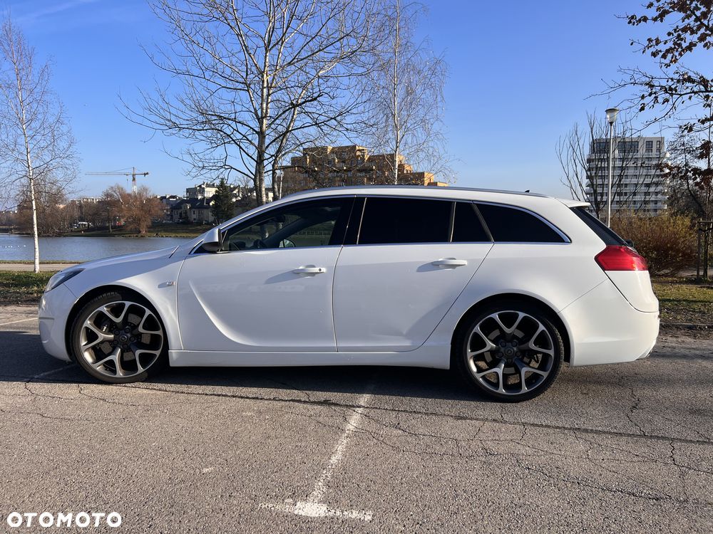 Opel Insignia - 1