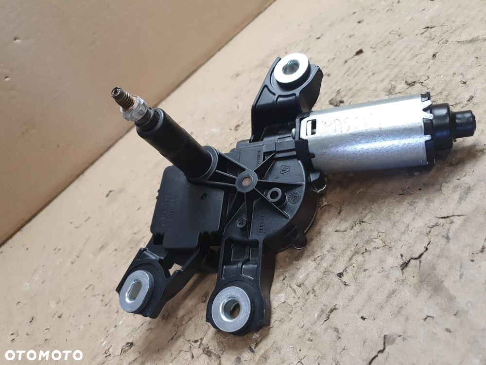 VW PASSAT 2010 SILNICZEK WYCIERACZKI TYŁ 53032812 3C9955711A - 5