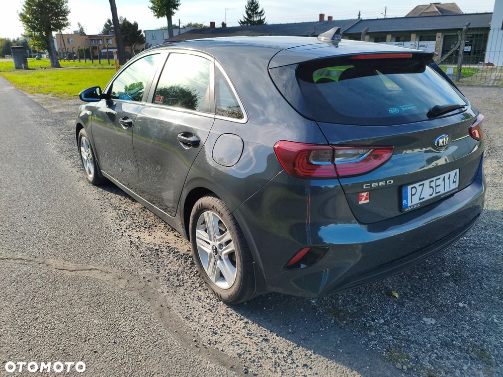 Kia Ceed 1.4 T-GDI M DCT - 11