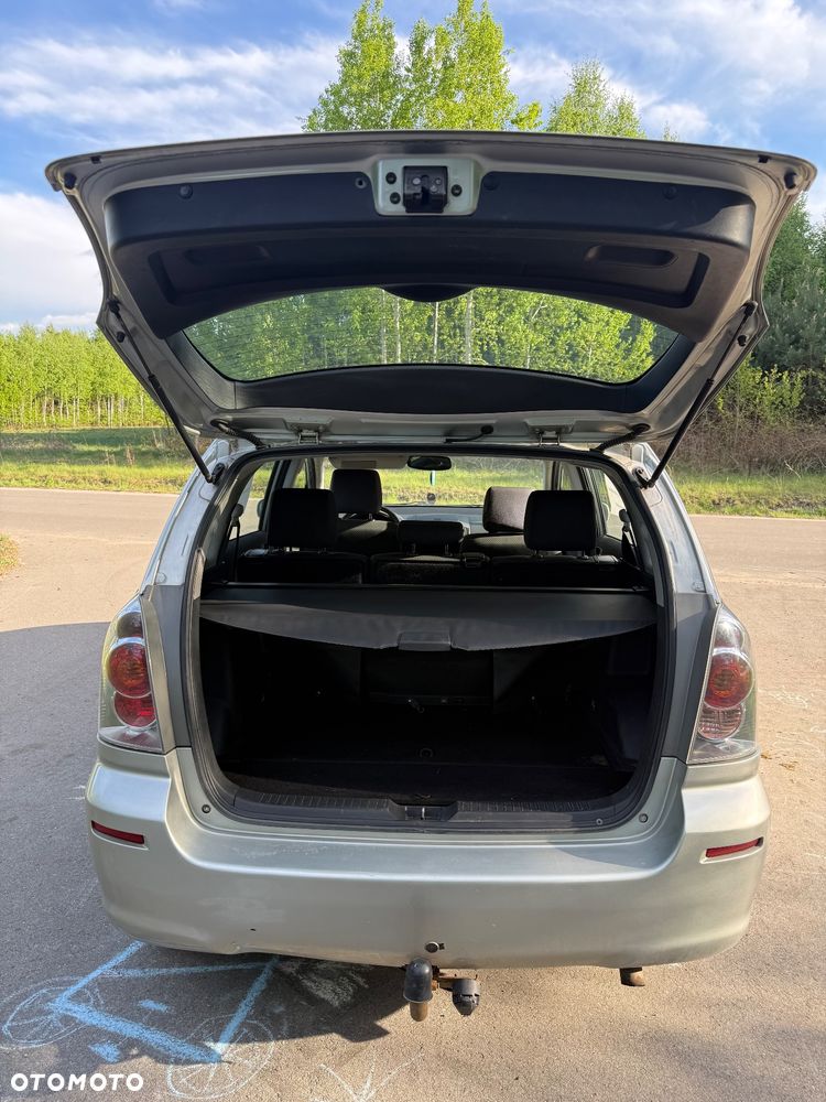 Toyota Corolla Verso 2.0 D-4D - 6