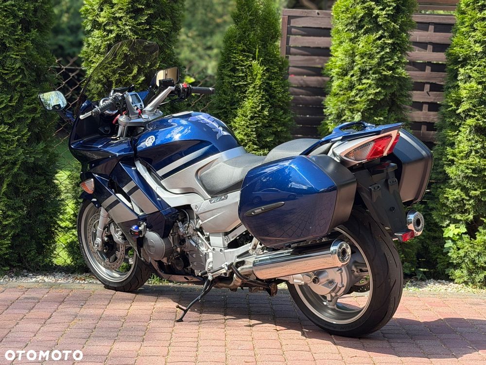 Yamaha FJR - 8