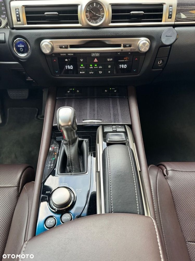 Lexus GS 450h Prestige - 16