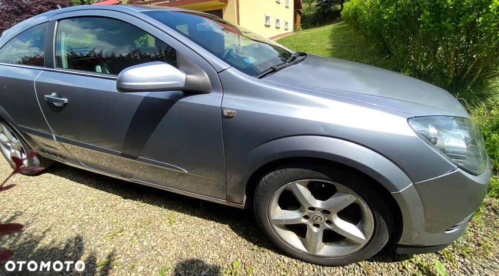 Opel Astra 1.9 CDTI DPF Cosmo - 15