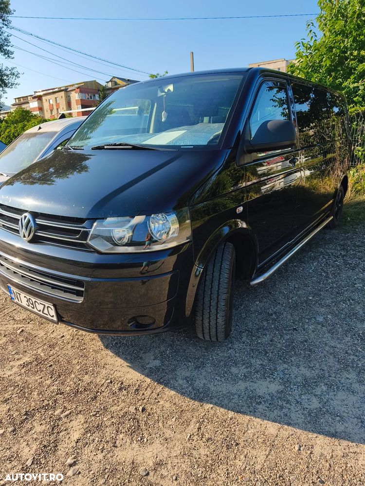 Volkswagen Caravelle - 1