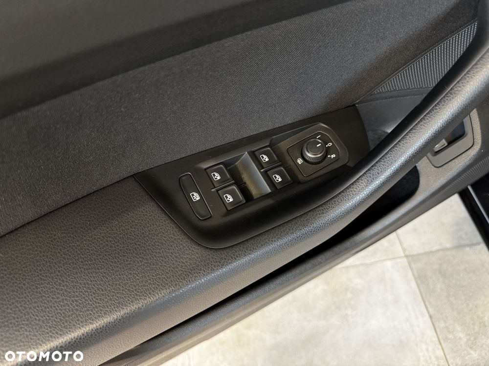 Volkswagen Passat - 17