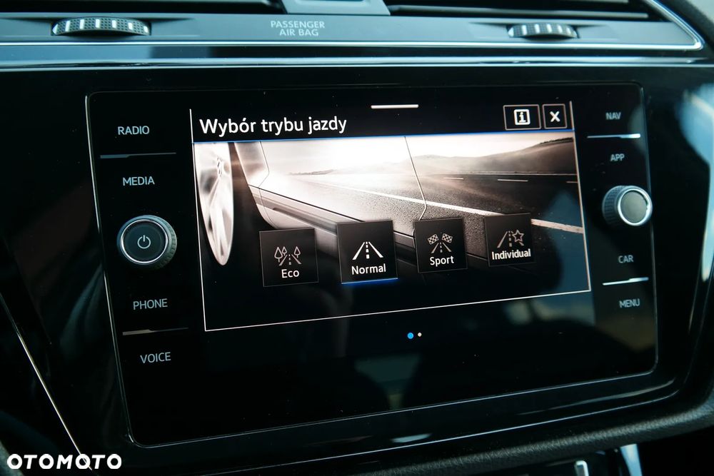 Volkswagen Touran 2.0 TDI BMT Highline DSG - 30