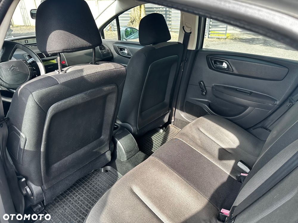 Citroën C4 1.6 16V Confort - 14